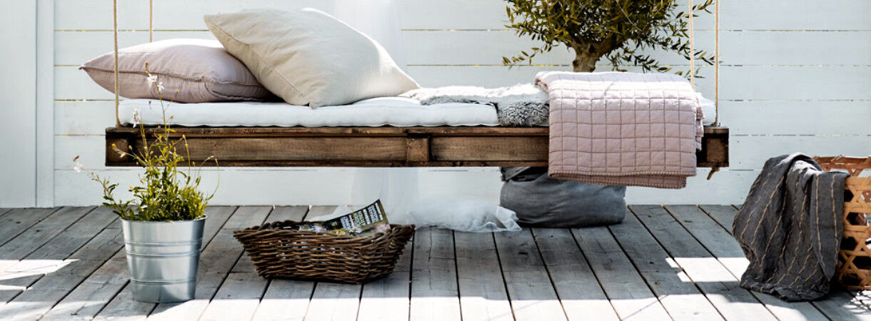 DIY | Zwevend bed voor in de tuin maken