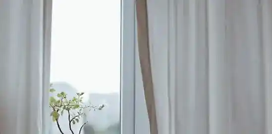 Koopgids: Welk soort raamdecoratie moet ik kiezen?