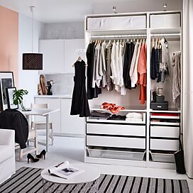 Vul je PAX kledingkast van IKEA nu met 30% korting! →