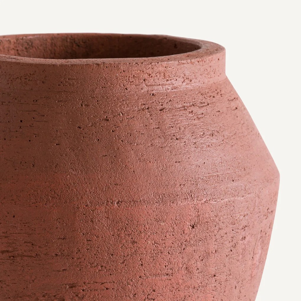 Vaas in terracotta, Tulia