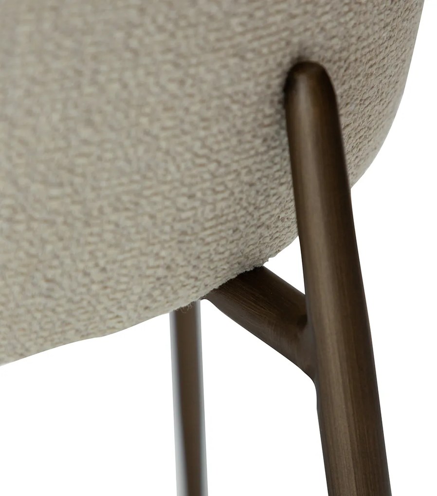 Dan-Form Glam Luxe Eetkamerstoel Boucle Wit En Antique Brass