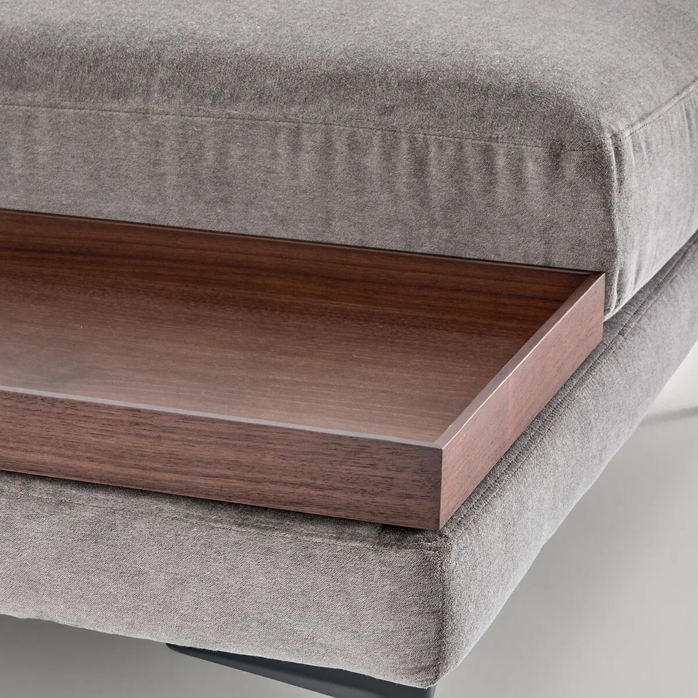 Voetensteun met dienblad, in stonewashed fluweel, MODERNISTE, ontwerp Emmanuel Gallina