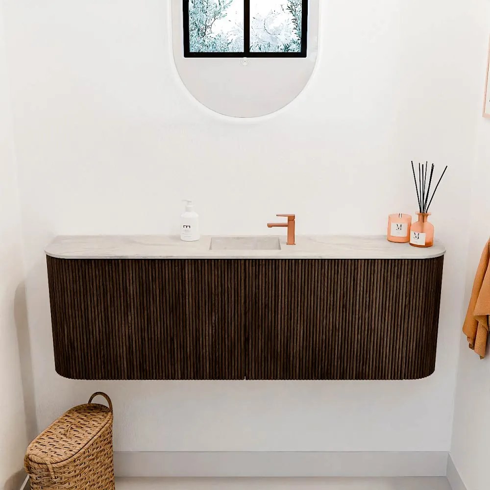 Mondiaz Joya DLux 125cm toiletmeubel ronding links/rechts walnut met wastafel faye midden 1 kraangat ostra