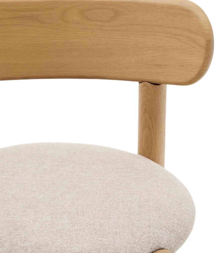 Kave Home Nebai Eiken Eetkamerstoel Met Beige Stof