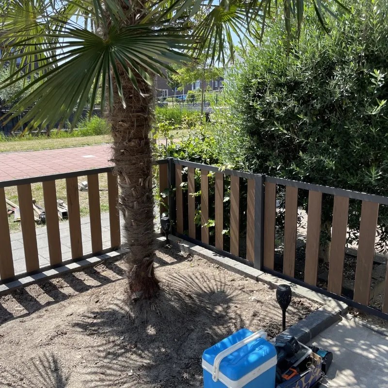 Tuinhek bruin gevlamd composiet Design met antraciet aluminium frame (180 x 80 cm)