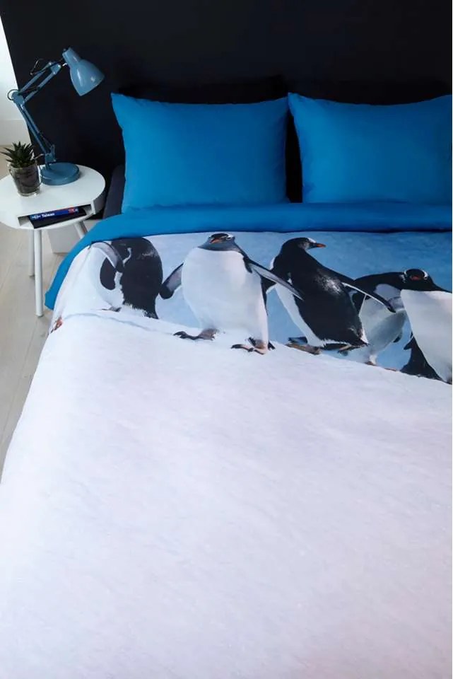 Ambiante dekbedovertrek Penguins - blauw - 200x200/220 cm - Leen Bakker