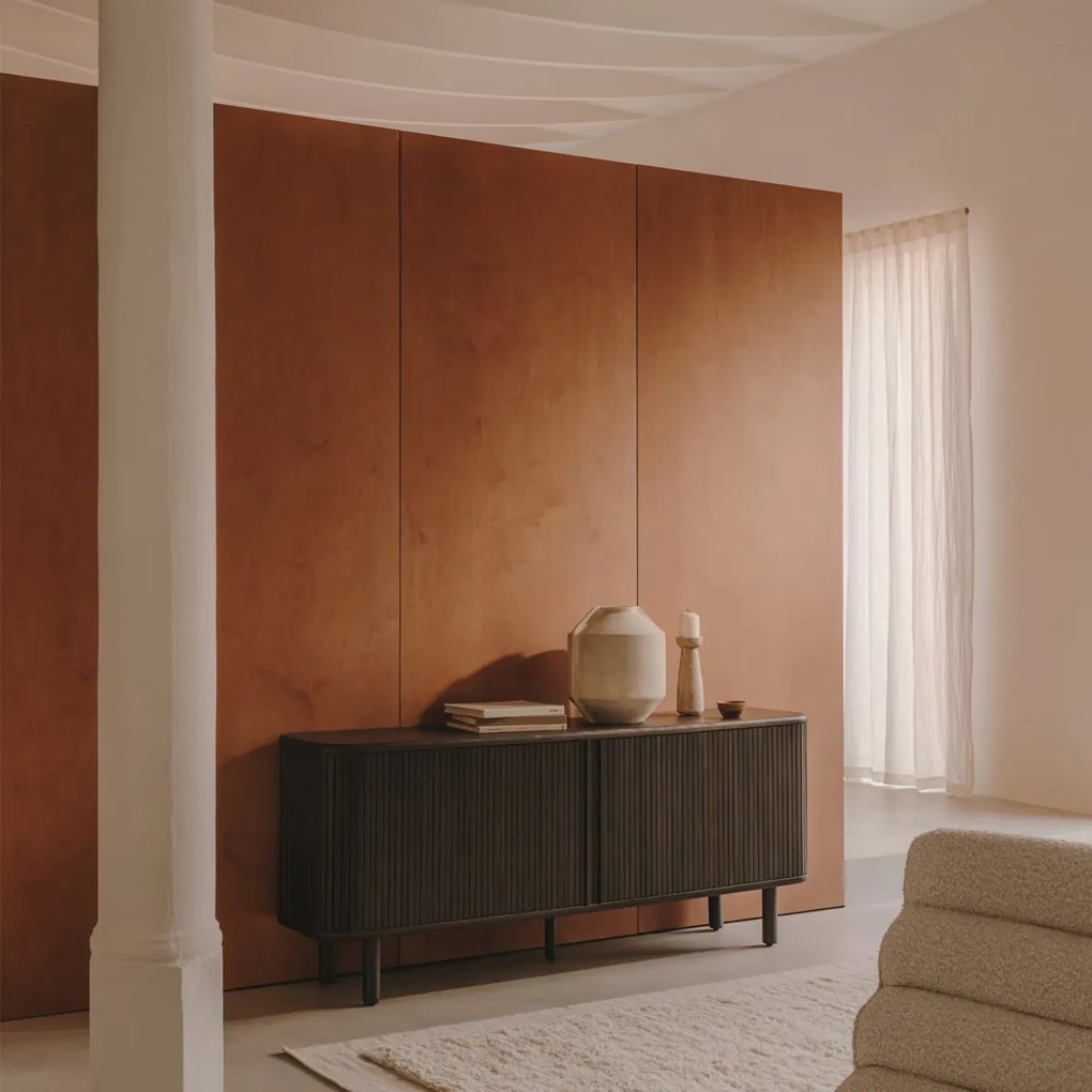 Kave Home Mailen Houten Dressoir Met Latjes Schuifdeuren Bruin - 180x40x75cm.