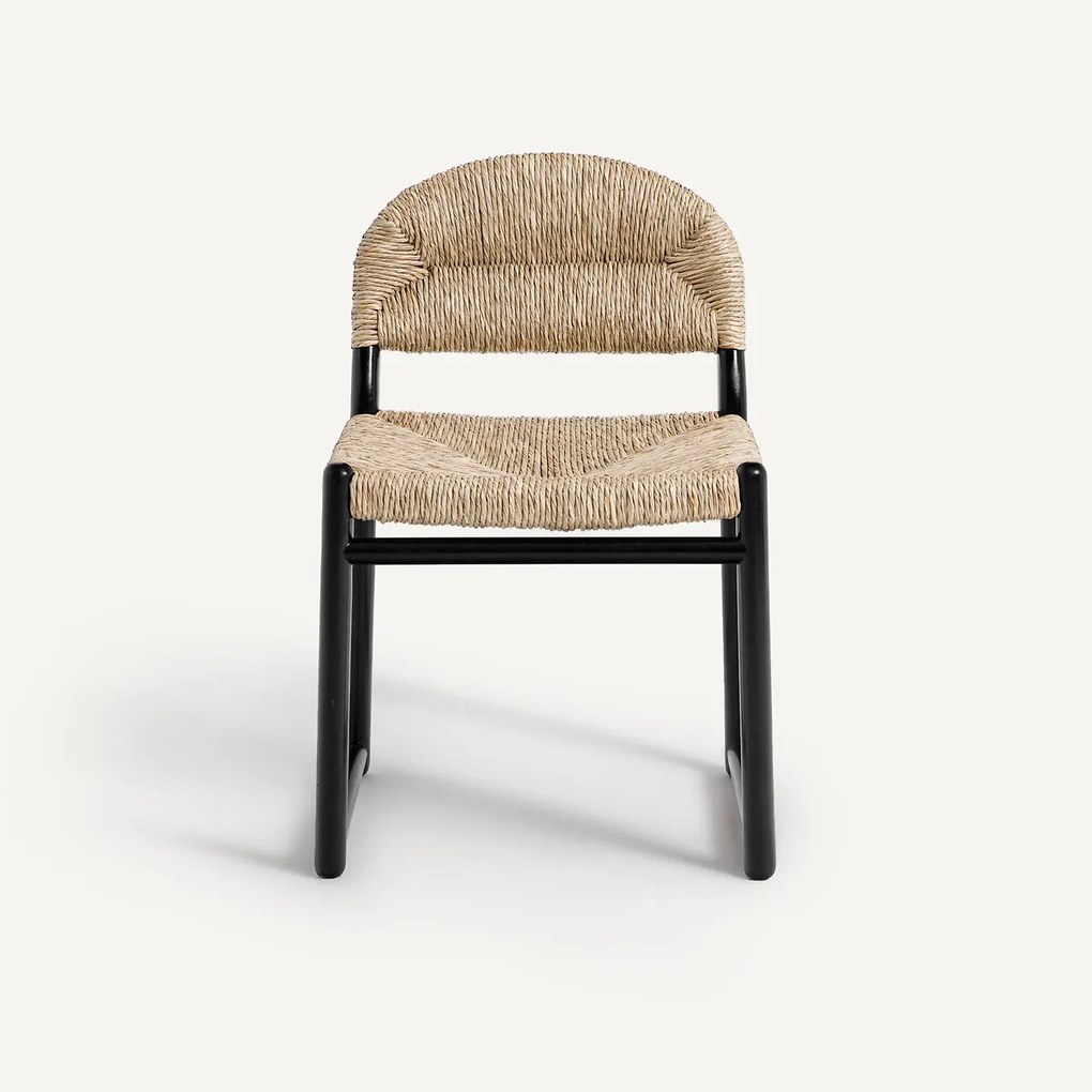 Stoel in massief gelakt eik en stro, Lyla