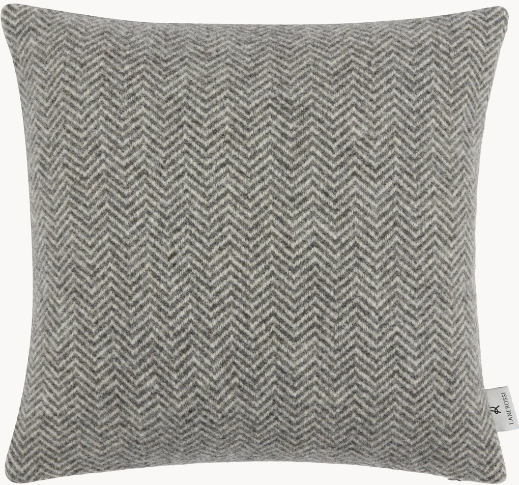 Kussen Emil van scheerwol