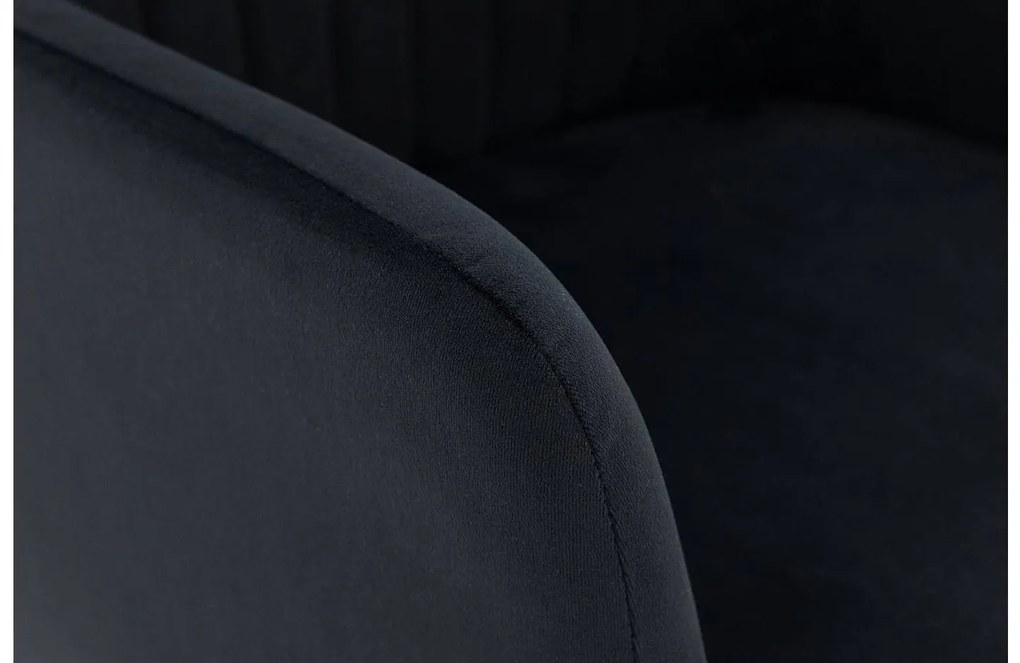 Goossens Eetkamerstoel Rob zwart velvet stof met armleuning, urban industrieel