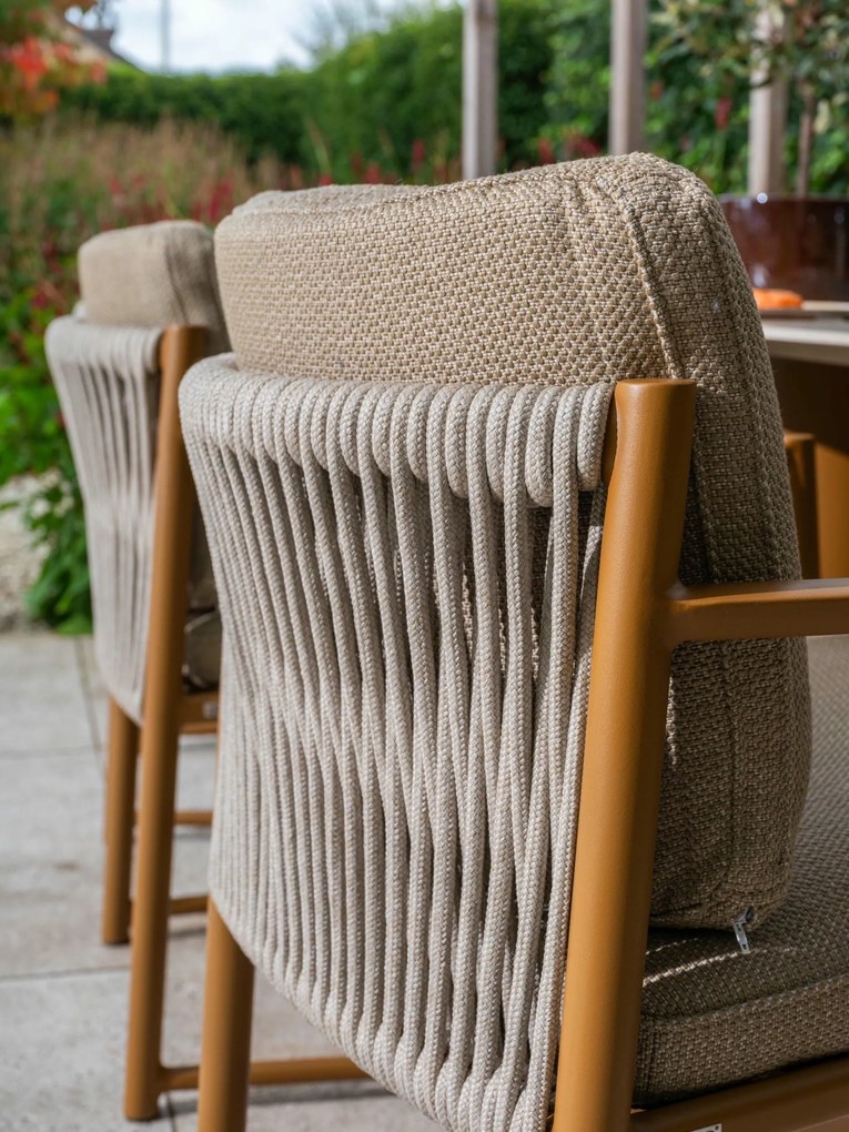 4 Seasons Outdoor Marina tuinset amber met Colorado tafel 240 x 105 x 75 cm SALE Tuinset beige weerbestendig