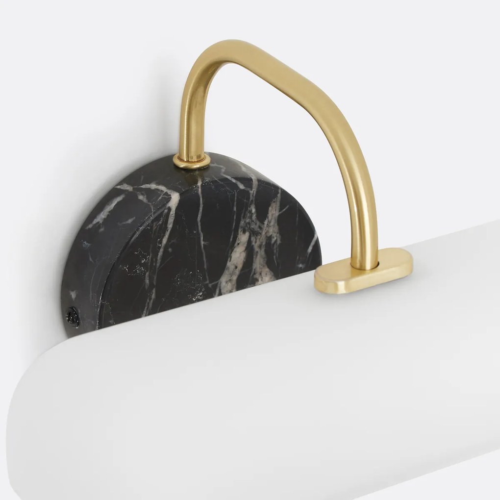 Wandlamp in opaline glas, messing en marmer, Nota