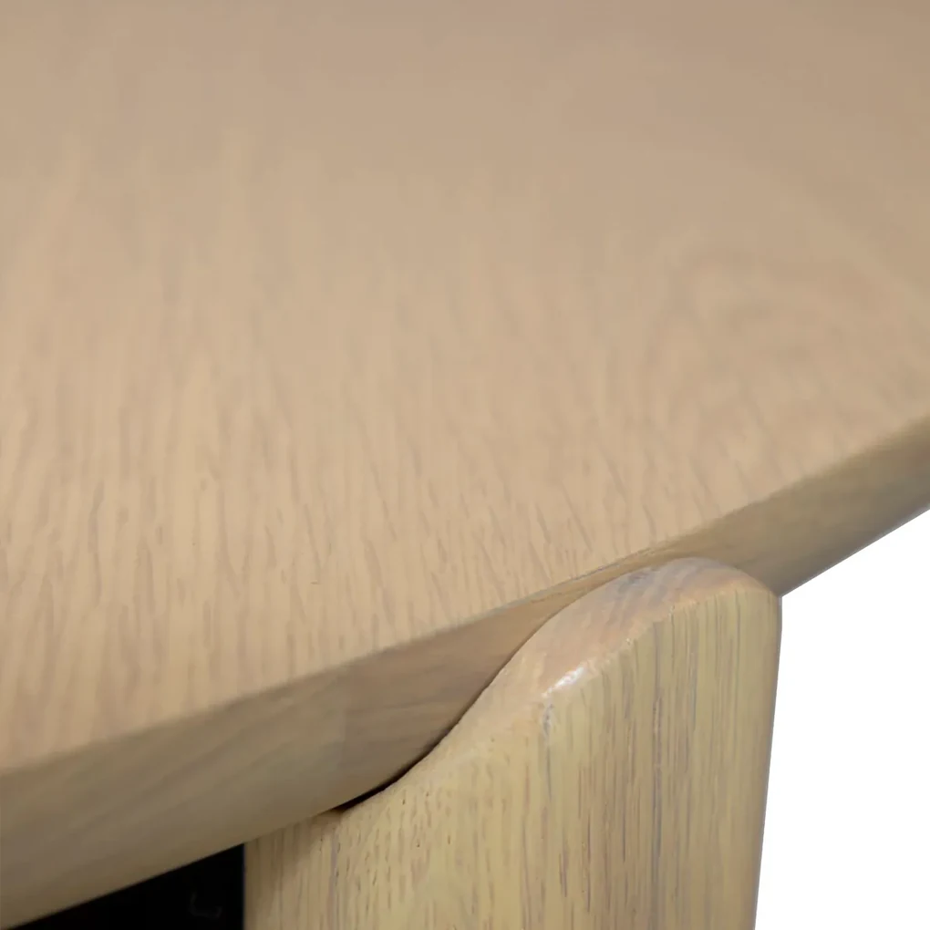 Dan-Form Paragon Ronde Design Eettafel Eiken White-washed - 122 X 122cm.