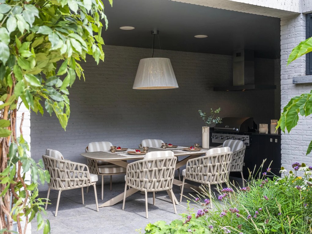 4 Seasons Outdoor Beverly tuinstoel latte SALE LoungestoelTuinstoel beige weerbestendig