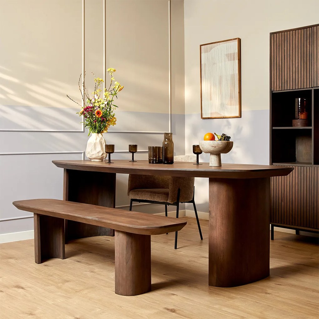 Starfurn Mare Eettafel Walnoot Deens Ovaal 240 Cm - 240 X 100cm.