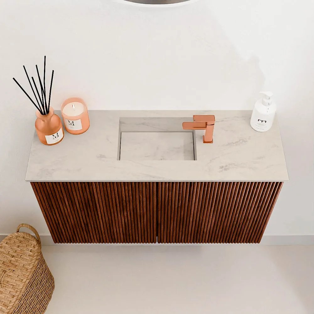 Mondiaz Joya DLux 70cm toiletmeubel ruby met wastafel faye midden 1 kraangat opalo