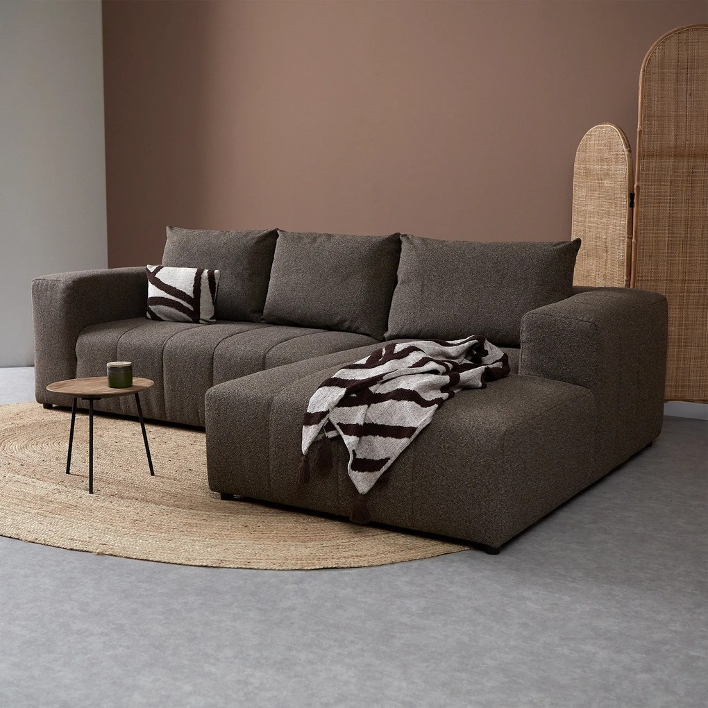Bruine Bank Met Decoratieve Strepen Hoek Rechts