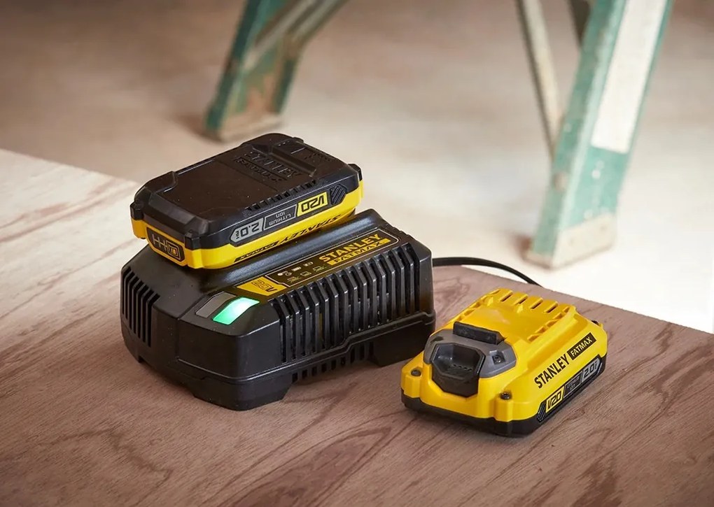 Stanley SFMCK465D2T Accu Klopboor/- Schroefmachine met slagschroefmachine 18V +2x 2,0Ah accu en lader