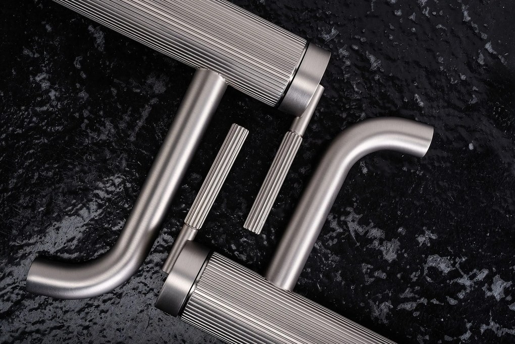 Wastafelkraan Rea Argon Brush Nickel Low