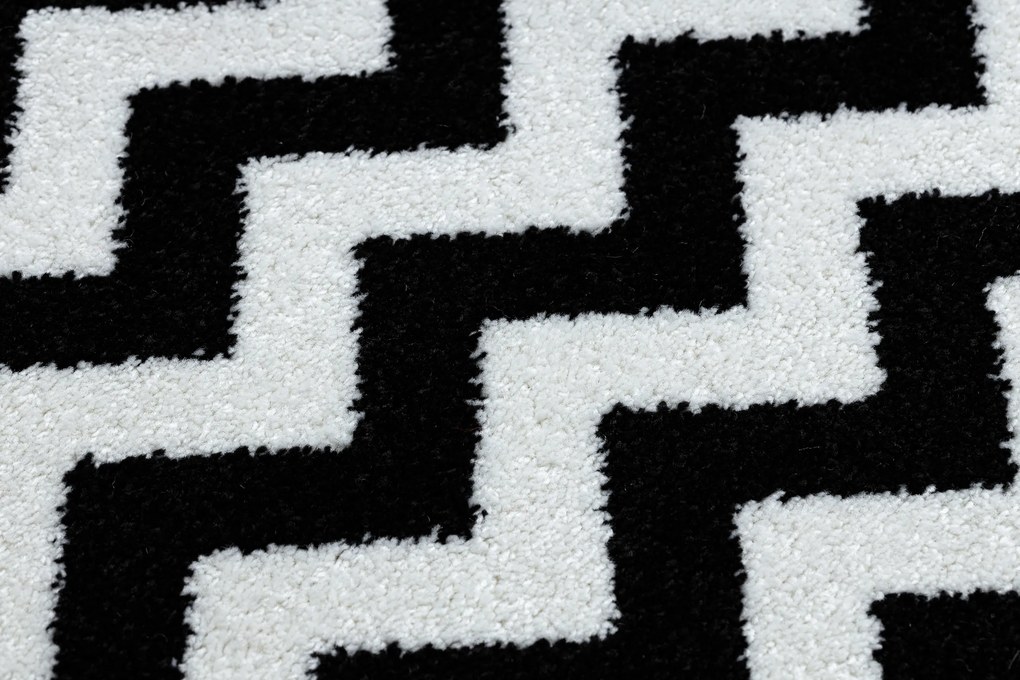Tapijt SKETCH - F561 room/zwart - Zigzag