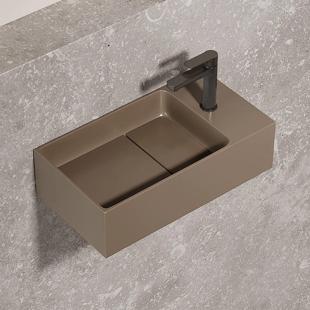 Saniclear Itsie fontein mat taupe met kraangat rechts 39x22x10cm