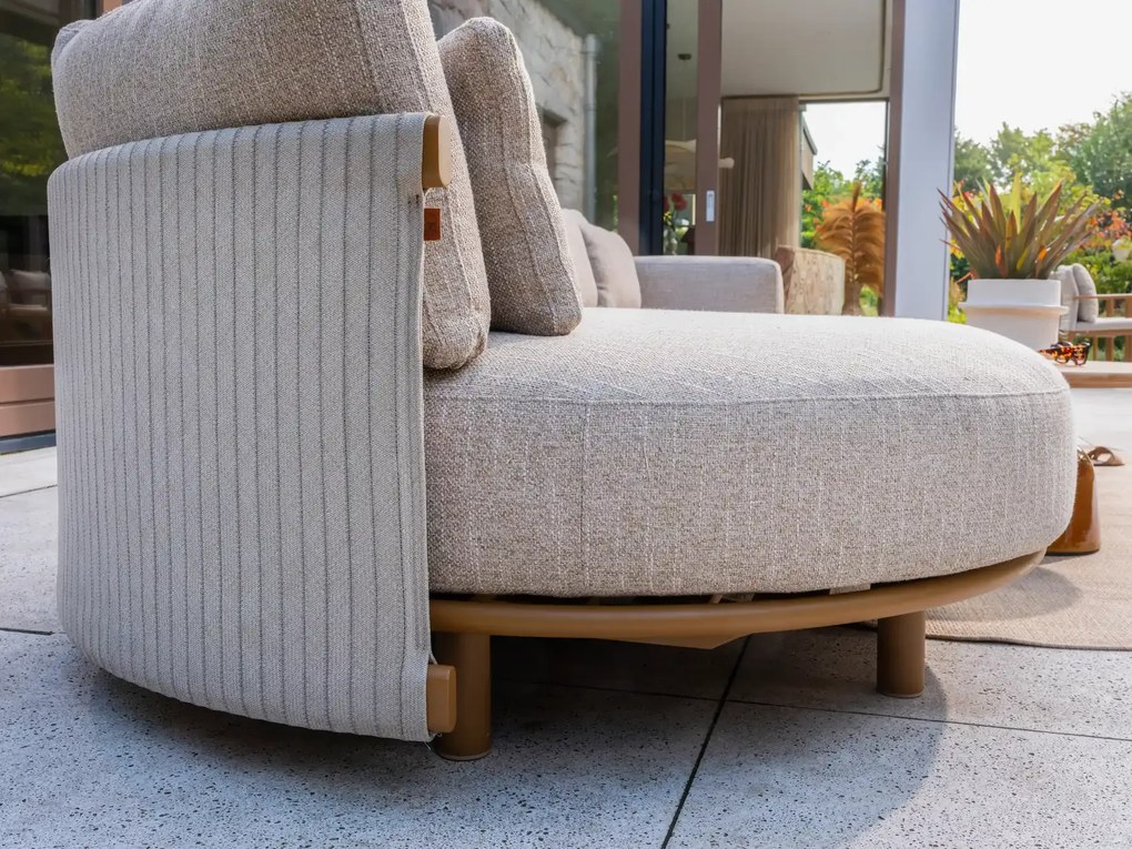 4 Seasons Outdoor Safina chaise loungebank amber SALE Loungebank beige weerbestendig