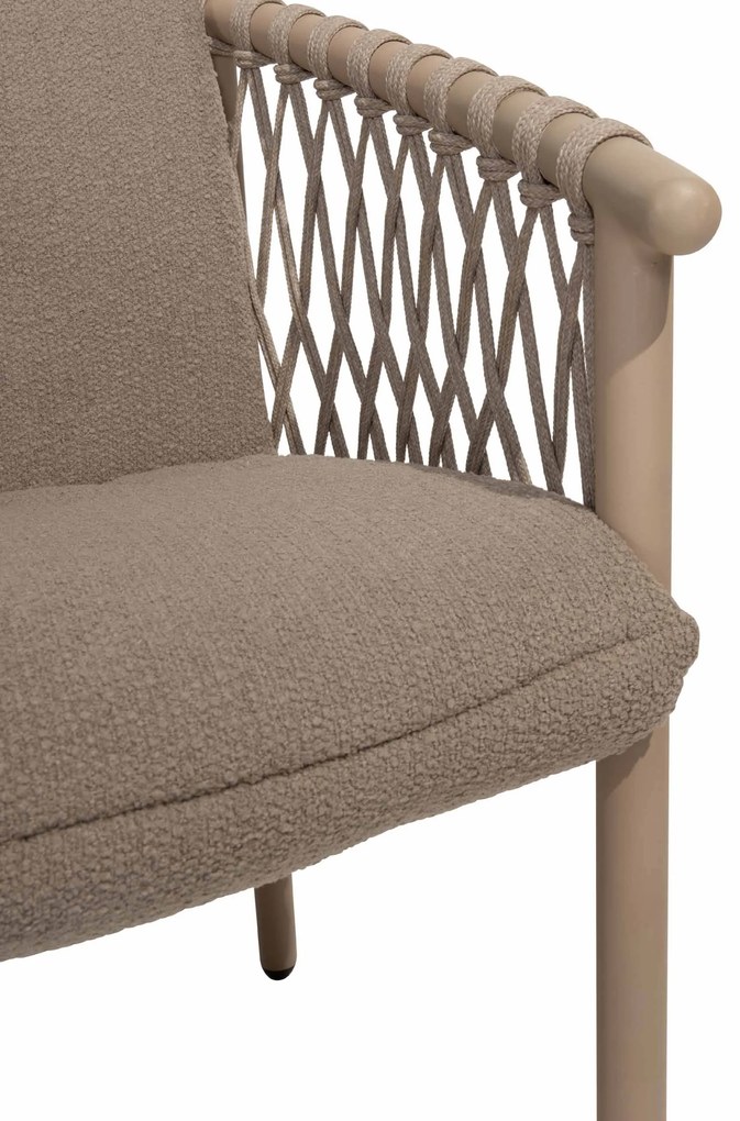4 Seasons Outdoor Allora tuinset latte met Sarah tafel met geprint keramisch blad Ø 120 cm SALE Tuinset beige weerbestendig