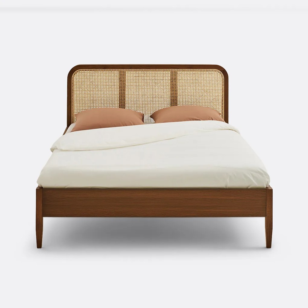 Bed met lattenbodem, noten gebeitst, massief eiken, gefineerd en met riet, MADARA