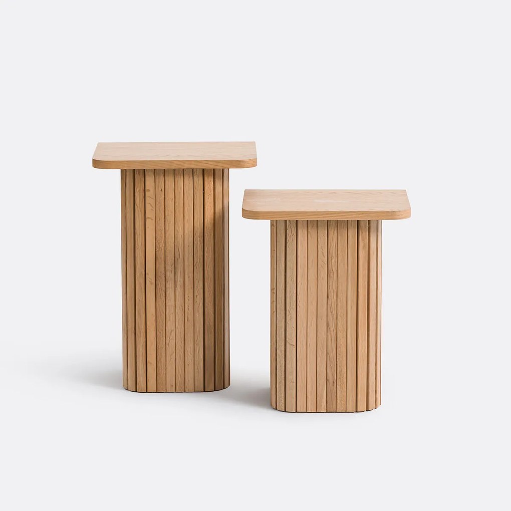 Set van 2 eiken gefineerde bijzettafels, Latti