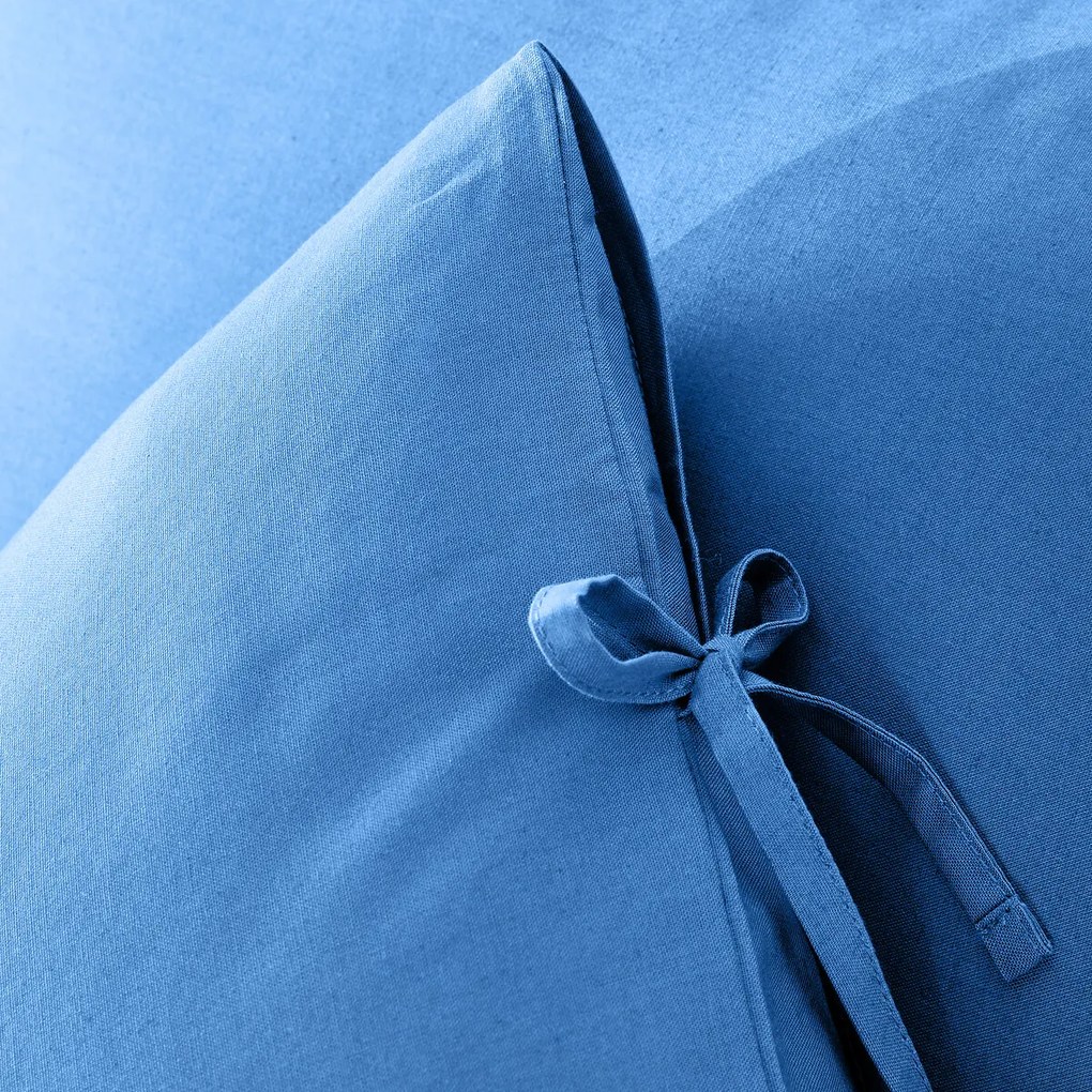 Effen kussensloop te strikken in katoen , Scenario