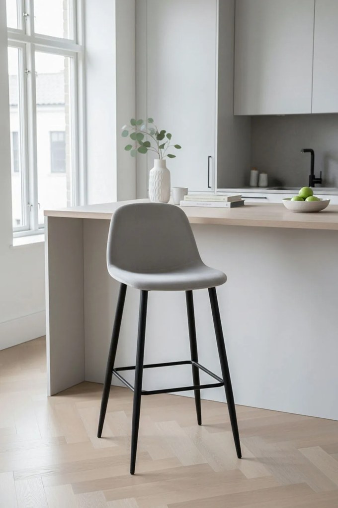 Zwarte fluwelen teok kruk