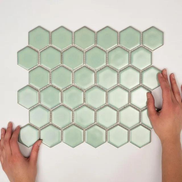 The Mosaic Factory Barcelona mozaïektegel - 28.2x32.1cm - wandtegel - Zeshoek/Hexagon - Porselein Light Green Edge Glans AFH06052