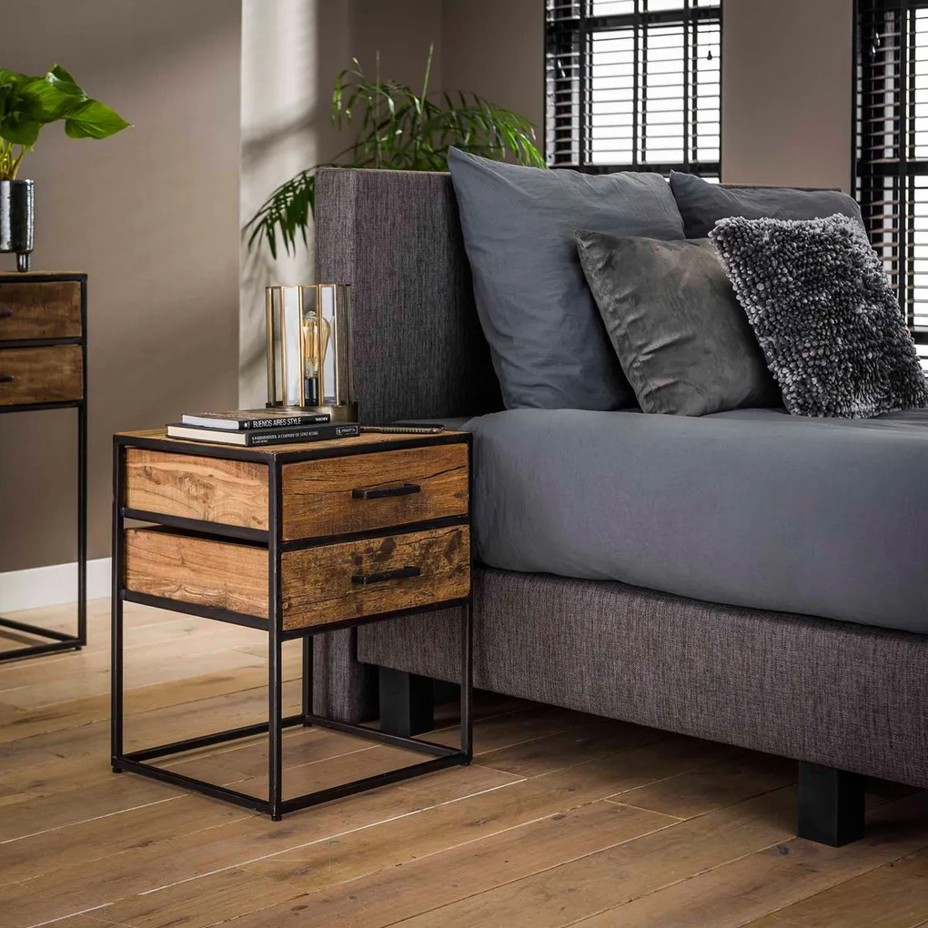 Industrieel Nachtkastje Oud Hout 2 Lades - 45x40x55cm.
