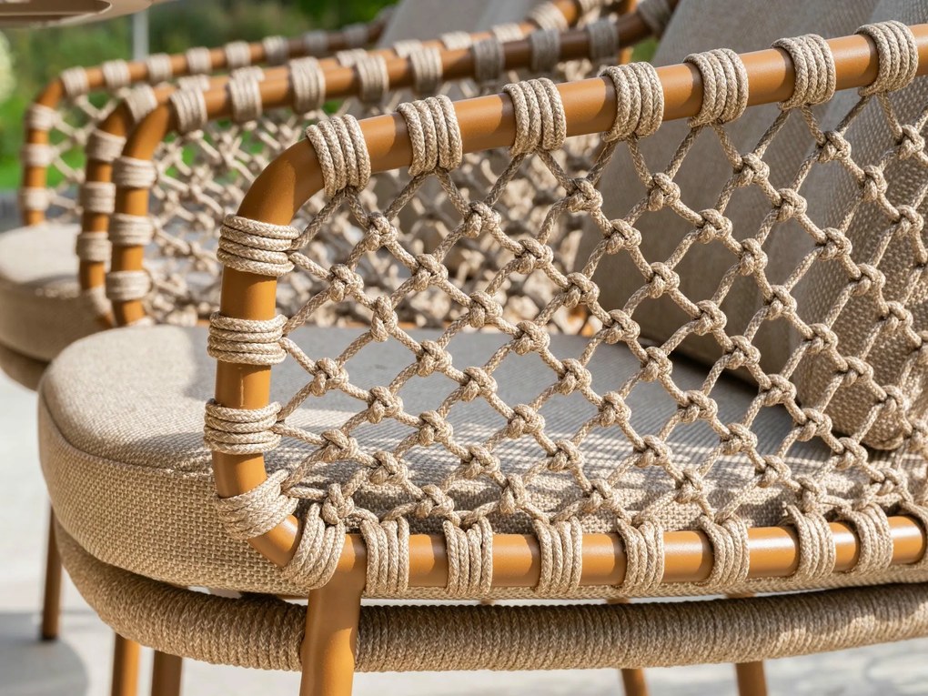 4 Seasons Outdoor Martinique tuinset amber met Estate tafel 240 cm Tuinset beige weerbestendig