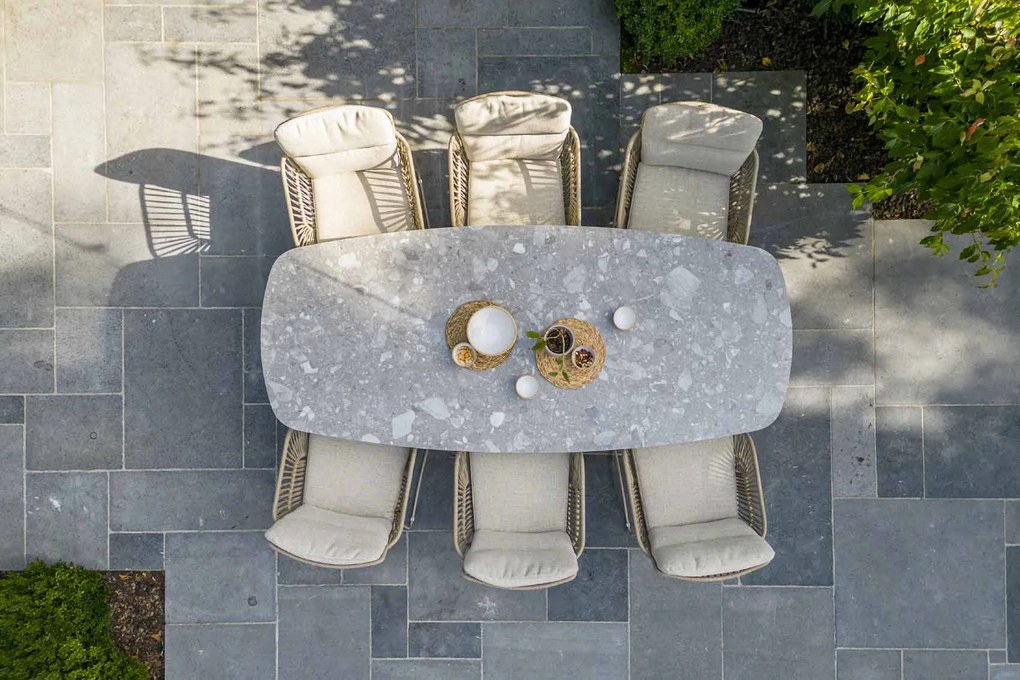4 Seasons Outdoor Murcia tuinset latte met Montana tafel met keramisch 'barrel' blad 240 x 103 cm * Sale * Tuinset beige weerbestendig