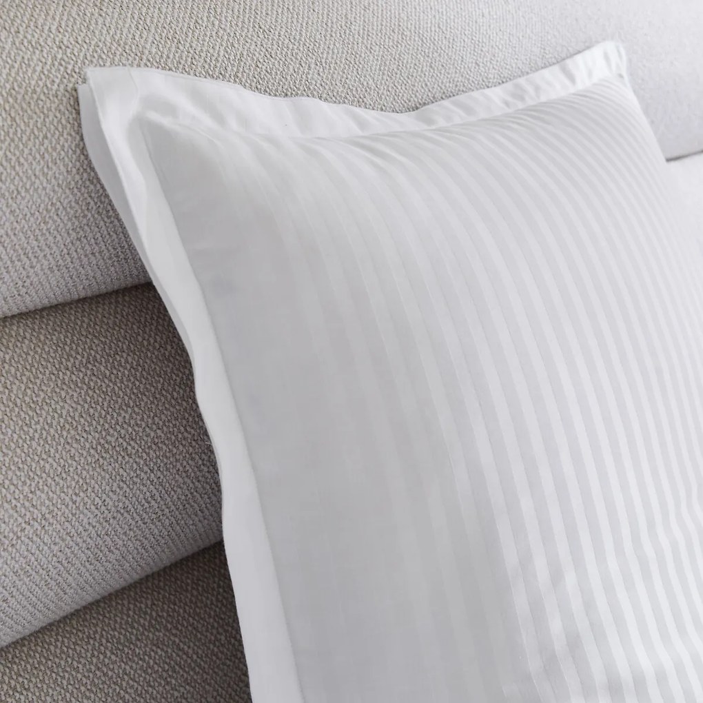 Kussensloop in katoensatijn, Galor