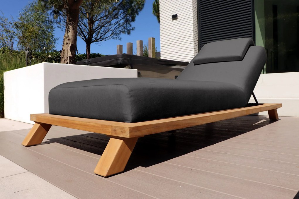 Flow Lumosa daybed Sooty met teakhouten frame SALE