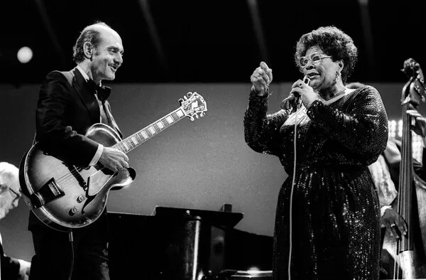 Foto Ella Fitzgerald performing at the Bussoladomani, 1980