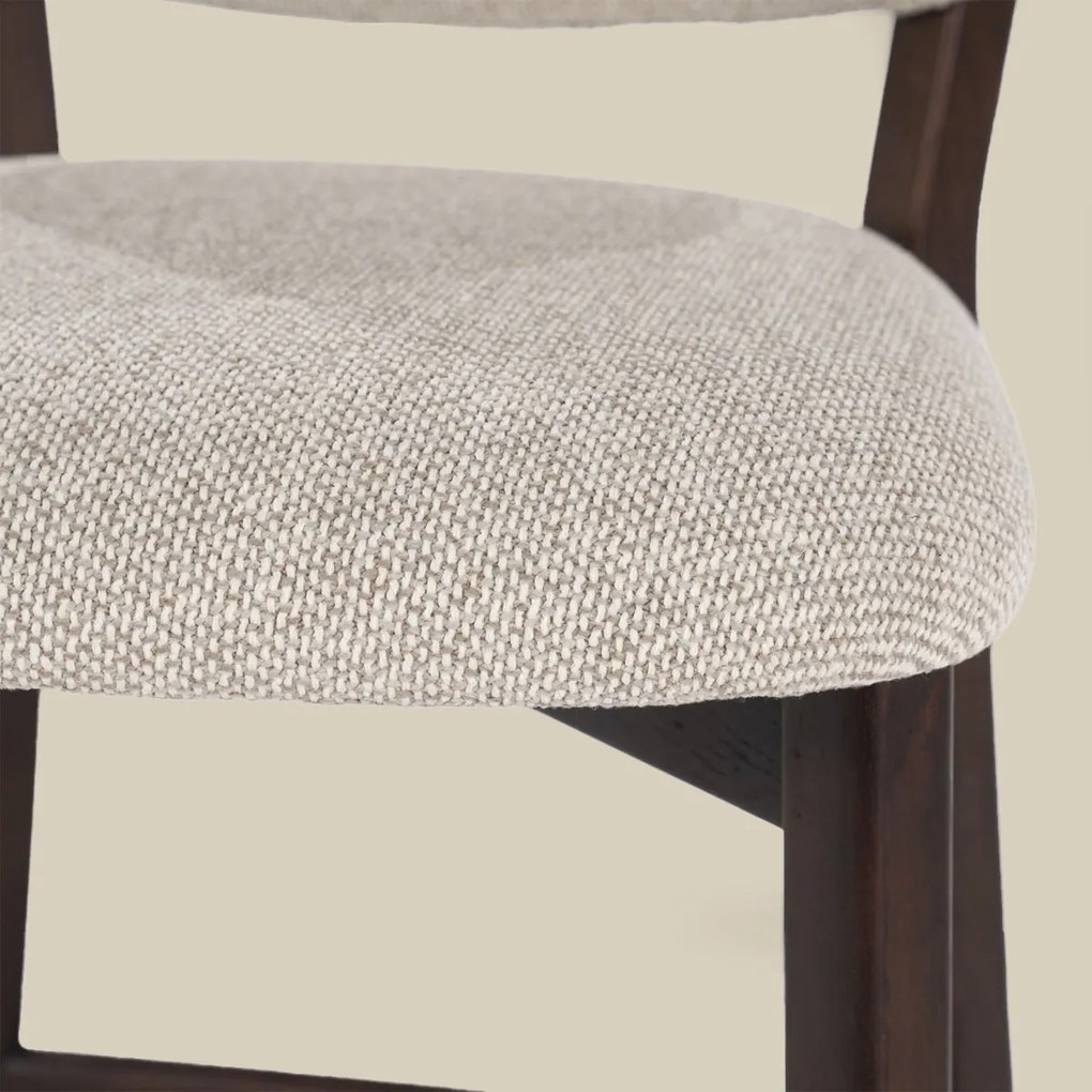 Eleonora Mikky Luxe Barstoel Walnoot En Taupe Stof