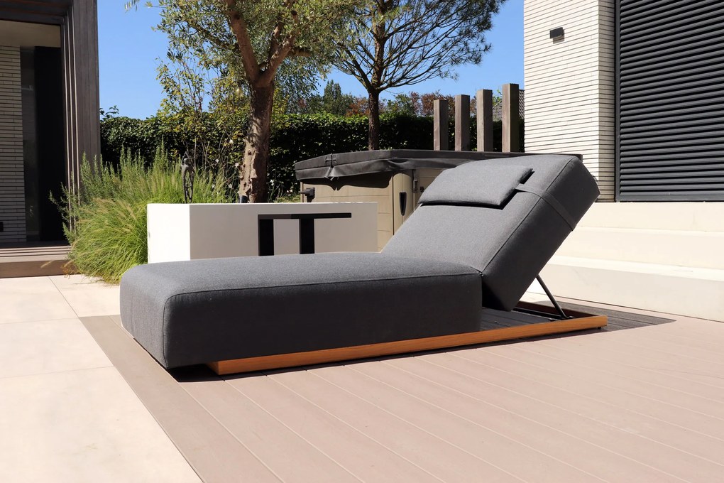 Flow Lio daybed sooty met teakhouten frame SALE