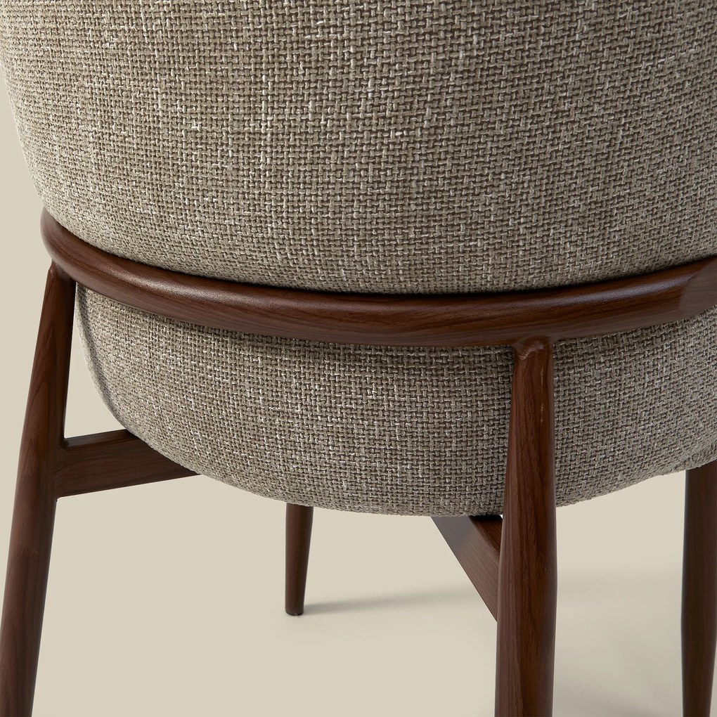 Walnoot Eetkamerstoel Met Ronde Rug Beige
