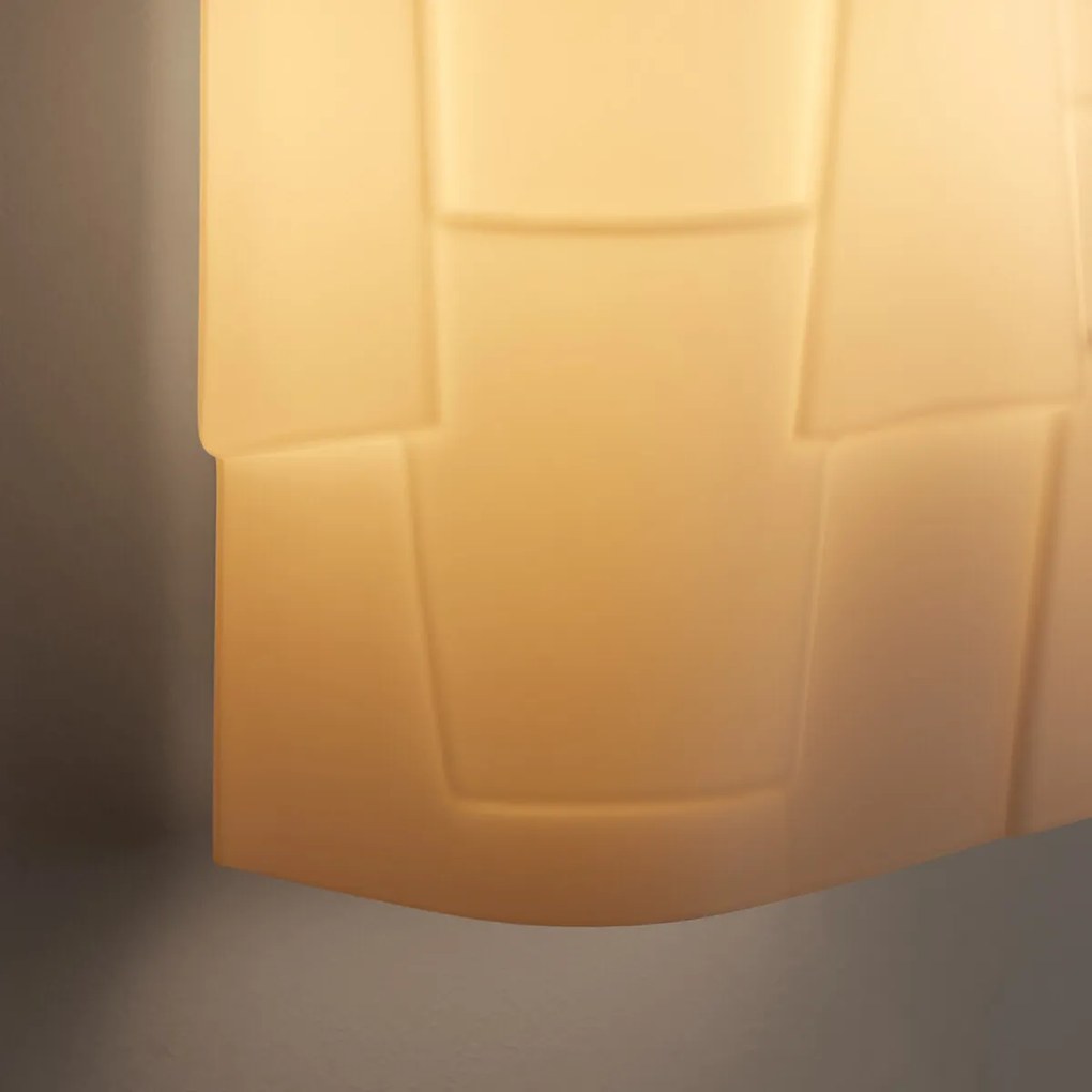 Wandlamp in opaline glas, PARTITIONE