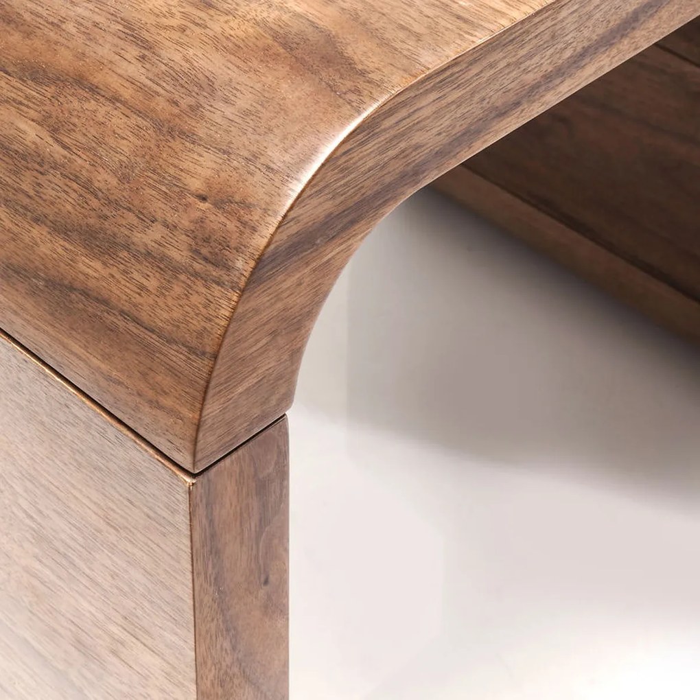 Walnoot Design Bureau Met Lades