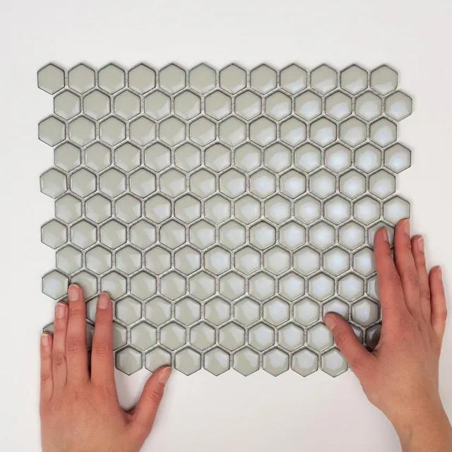 The Mosaic Factory Barcelona mozaïektegel - 26x30cm - wandtegel - Zeshoek/Hexagon - Porselein Soft Grey with Edge Glans AFH23330