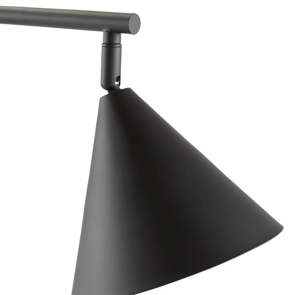 Voetlamp in ijzermetaal, richtbaar, Hiba
