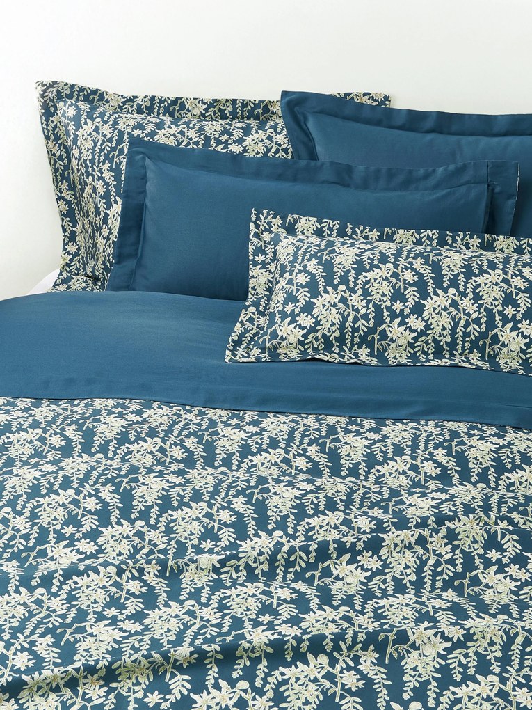 Katoensatijnen dekbedovertrek Leticia met bloemenprint