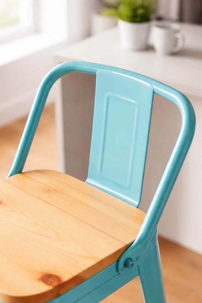 Kruk Torix met rugleuning van natuurlijk hout