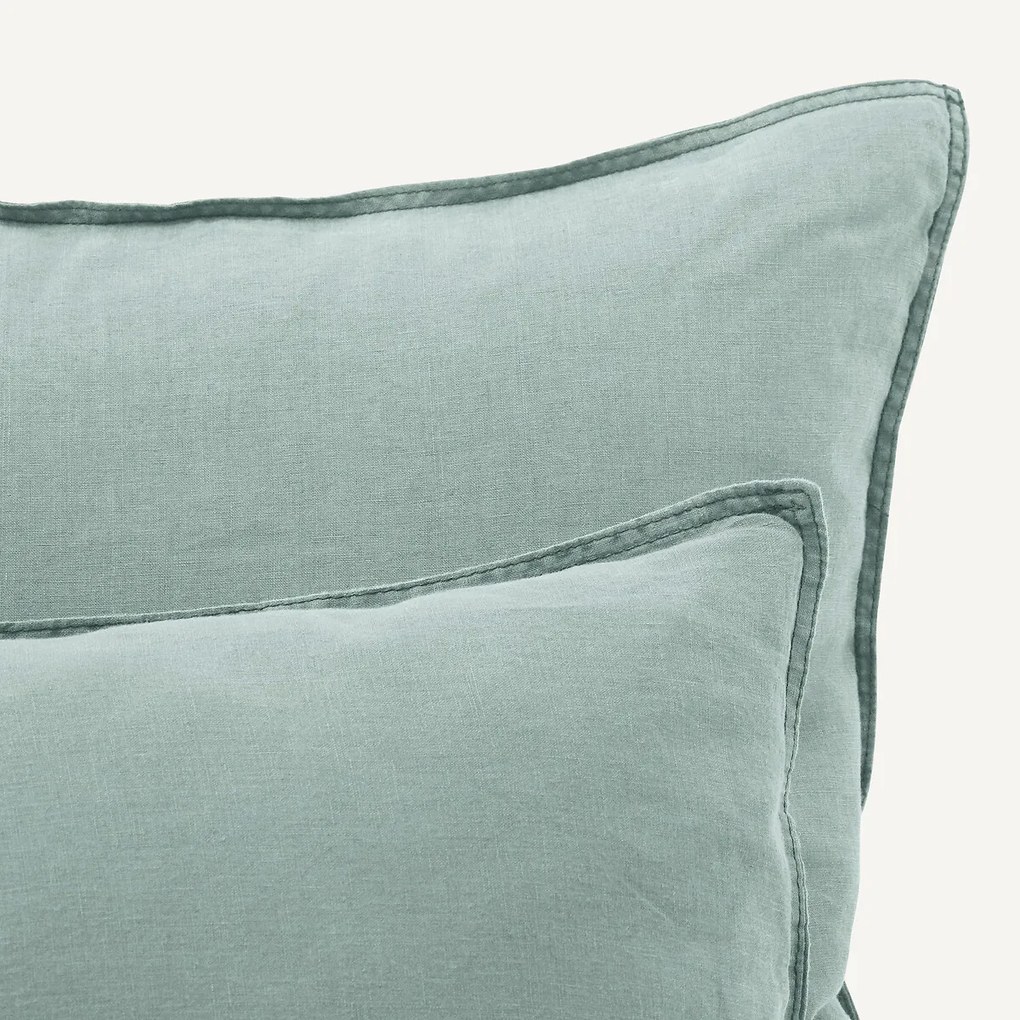 Kussensloop in gewassen hennep, Helm