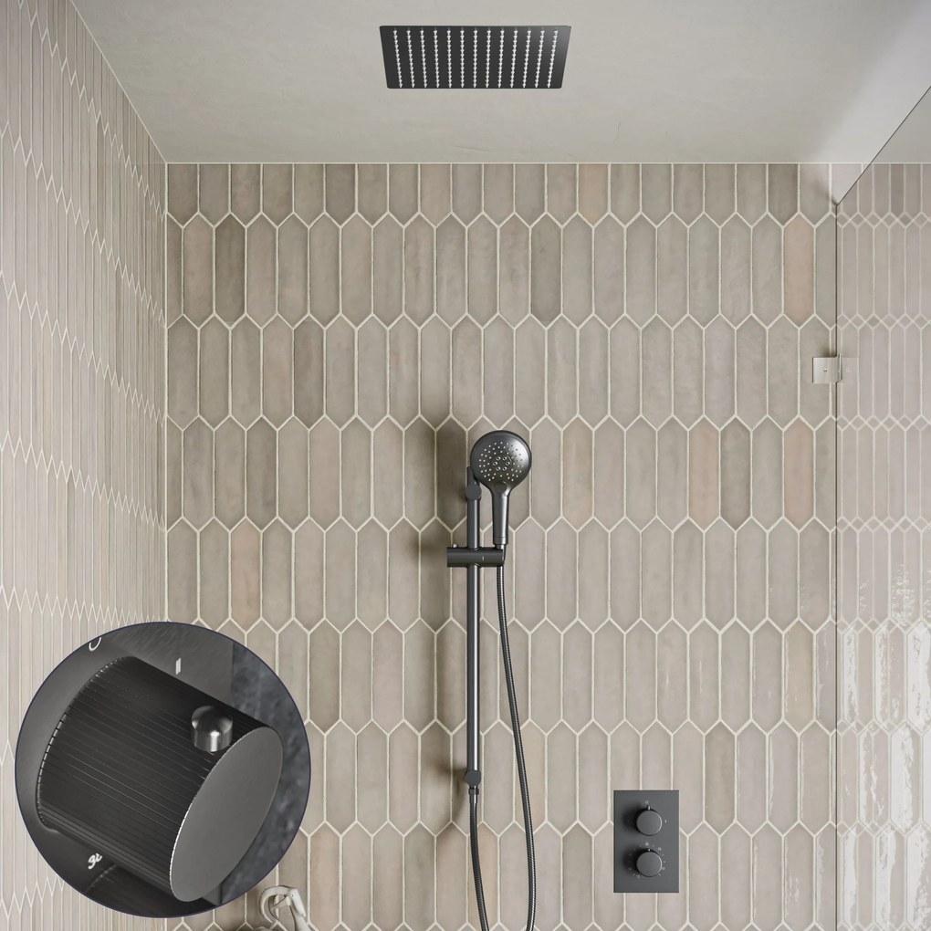 Saniclear Cube Stripes inbouw regendouche met inbouw douchekop 30x30cm, glijstang en 2 standen handdouche verouderd ijzer - gunmetal
