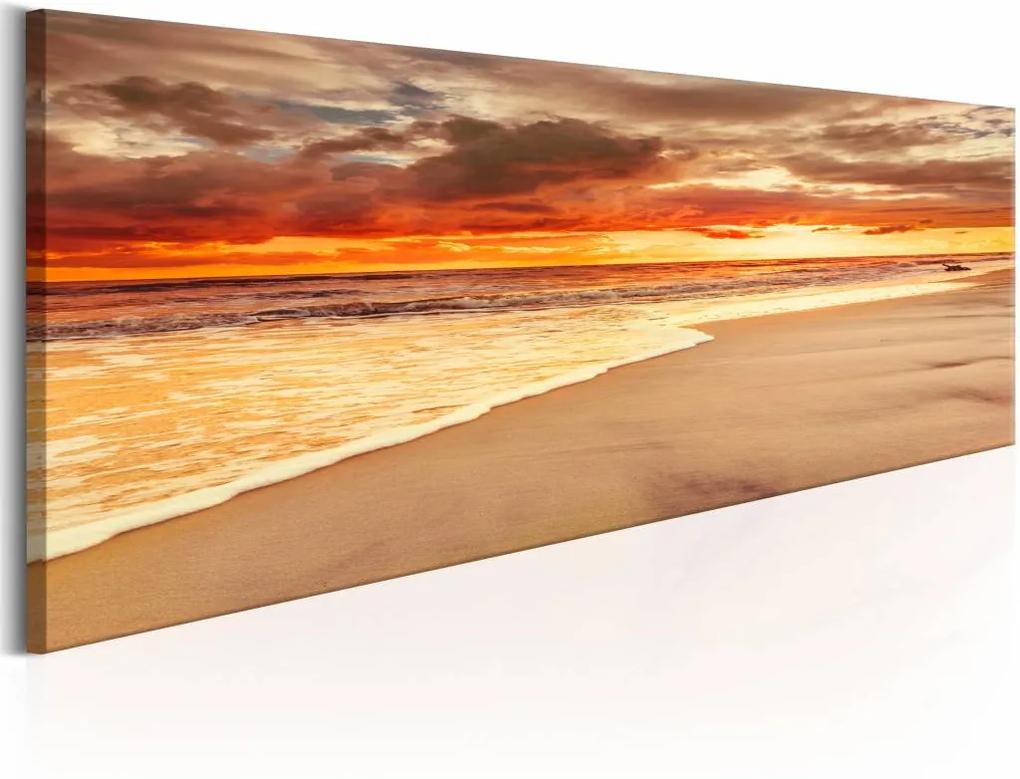 Schilderij - Prachtige zonsondergang op het strand , oranje
